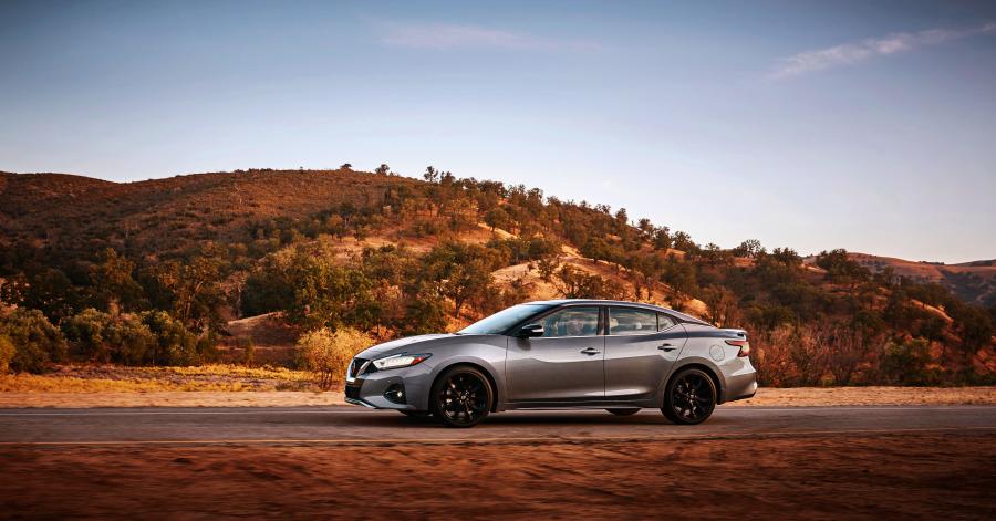  Nissan Maxima SR 2018 года  (фото 13 из 30)